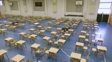 Helsinki 'deki boş sınıfın görünüşü. Helsinki. Finlandiya-24 Ekim 2020