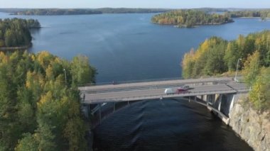 Finlandiya 'da sudaki sürat teknesi insansız hava aracı ile vuruldu.