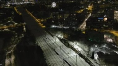 Helsinki 'nin merkezinde trenin uçuşu..