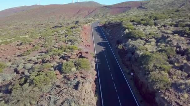 La longue route entre les terres dans le volcan El Teide à Tenerife Espagne — Video