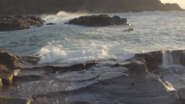 Waves Rocks Ocean Teno Canary Islands Tenerife Spain Sunny Day — Stok video