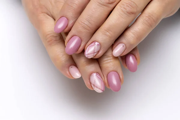 Gel Nagel Ontwerp Roze Manicure Met Ruitjes Strepen Stippen Korte — Stockfoto