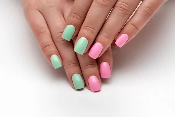 Roze Mint Manicure Korte Vierkante Nagels Een Witte Achtergrond Close — Stockfoto