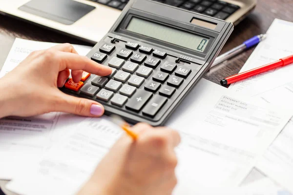 Woman Using Using Calculator Calculate Home Finances Car Taxes Woman — 스톡 사진