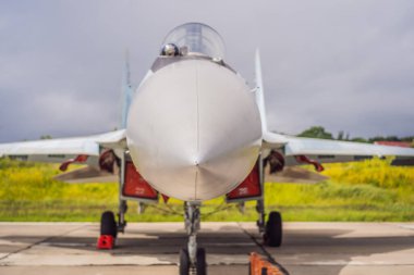 Rus birlikleri uçakla geldi. Rusya askeri teçhizatı