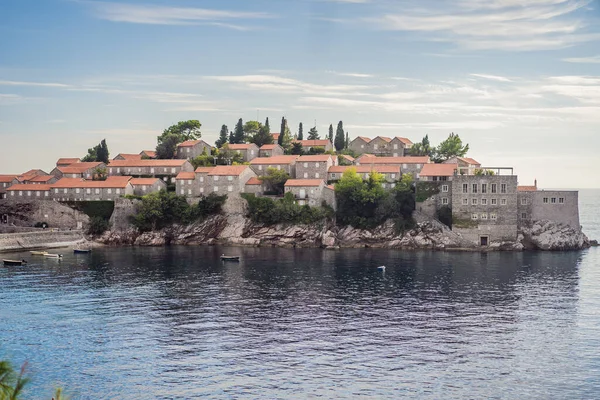 Krásný výhled na ostrov St. Stephen, Sveti Stefan na Riviéře Budva, Budva, Černá Hora — Stock fotografie