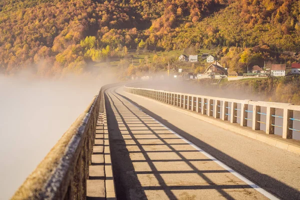 Montenegro. Dzhurdzhevich Bridge Over The River Tara foggy morning — Foto Stock