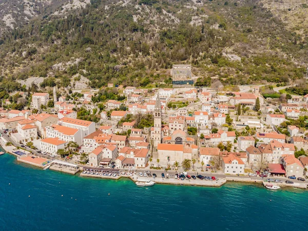 Landschappelijk Panorama Uitzicht Historische Stad Perast Aan Beroemde Baai Van — Stockfoto