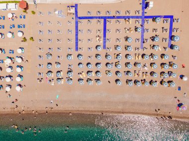 Karadağ'ın Adriyatik kıyısı kıyılarına havadan görünümü.