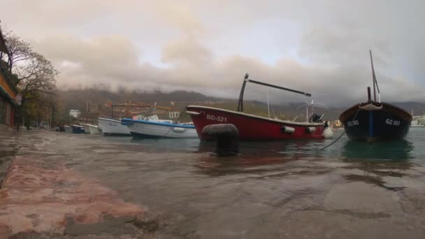 Slowmotion Video Small Boats Harbor European Town Rainy Weather Water — Wideo stockowe