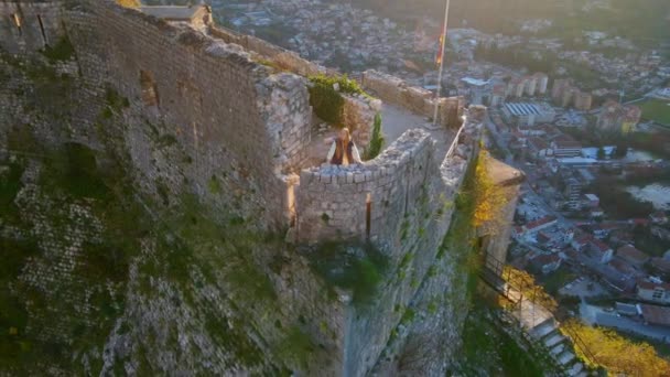 Slow Motion Aerial Video Young Woman Tourist Standing Tower Saint — Stock videók