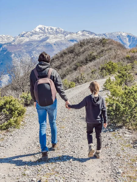 Panorama View Family Enjoying Active Vacation Montenegro Hiking — Foto Stock