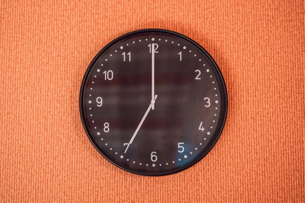 Classic Black White Analog Clock Red Background One Oclock Copy — ストック写真