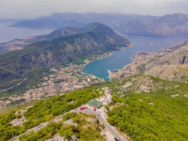 Hermosa Naturaleza Montañas Paisaje Bahía Kotor Montenegro Vistas Bahía Boka —  Fotos de Stock