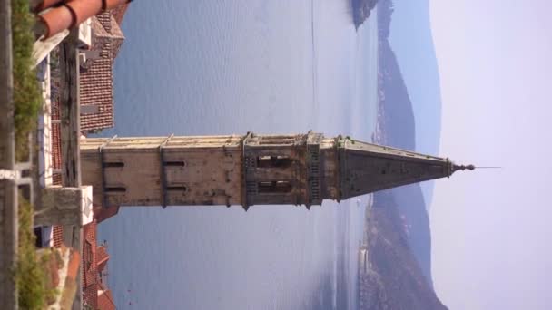 Ruční Záběr Zvonice Kostela Nikoly Perast Černá Hora Koncept Cestování — Stock video
