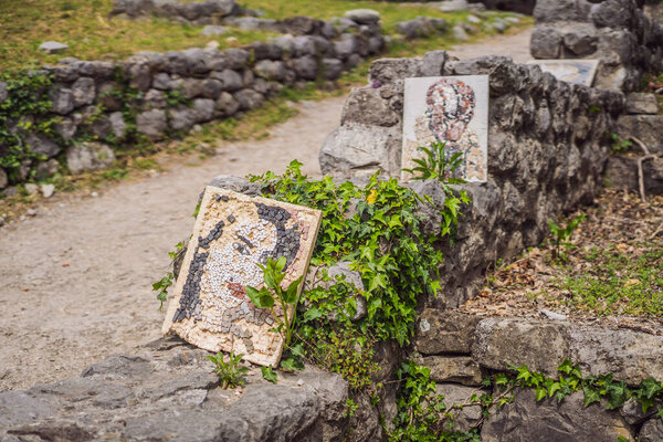 Старый город. Солнечный вид на руины цитадели в городе Стари Бар недалеко от города Бар, Монтенегро.
