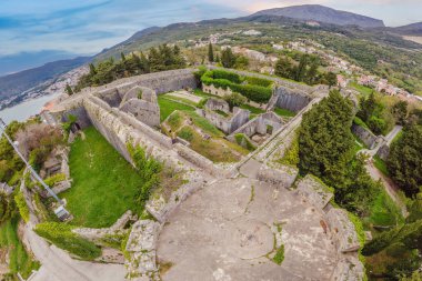 Spanjola kalesindeki kışlanın insansız hava aracı görüntüsü..