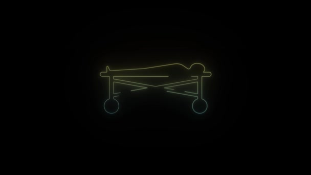 黒い背景のベッドのアイコンで病気になったネオンを育てる 車輪付きの患者を搬送するためのポータブルベッドの患者 モーショングラフィックスと合成のための4Kビデオアニメーション — ストック動画