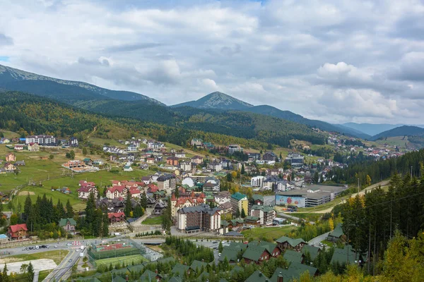 Góry Karpackie Bukowel Ośrodek Narciarski Ukraina Jesienny Krajobraz — Zdjęcie stockowe