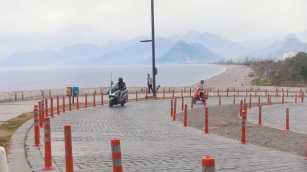 Türkei Istanbul 2022 Die Menschen Fahren Mit Dem Fahrrad Auf — Stockvideo