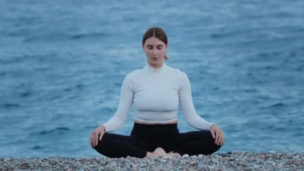Sports Outdoors Woman Doing Yoga Breathing Exercises Blue Sea Mid — Stock Video