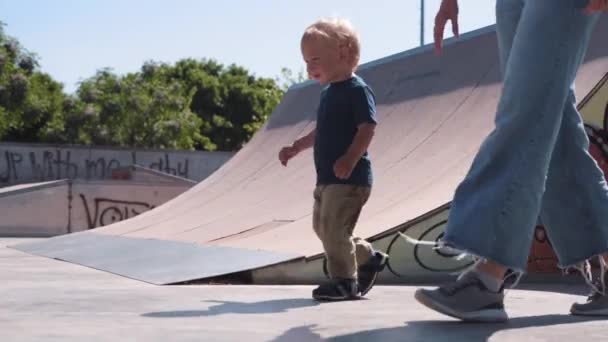 Family Spending Time His Little Son Skatepark Mid Shot — Stock video