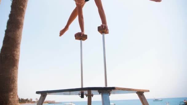 Gymnastics Sea Young Blonde Woman Doing Handstand High Small Beams — Wideo stockowe