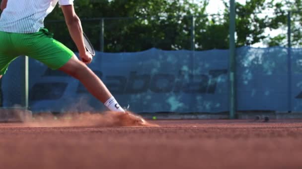 2022 Turkey Antalya Young Man Brakes Tennis Court His Shoes – stockvideo