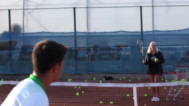2022 Turkey Antalya Young Man Short Hair Tennis Training His — Stock Video