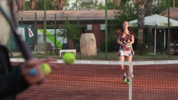 2022 Turkey Antalya Woman Training Her Tennis Playing Her Coach — Stock videók