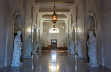 Los Angeles, Kaliforniya, Amerika Birleşik Devletleri - 8 Ocak 2017. Los Angeles 'taki Hollywood Ebedi Mezarlığı' ndaki Rudolph Valentino türbesinin iç görüntüsü..