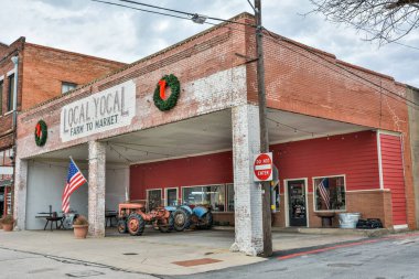 McKinney, Teksas, Amerika Birleşik Devletleri - 16 Ocak 2017. McKinney, TX 'teki Yerel Yokal çiftçi dükkanının dış görünüşü.