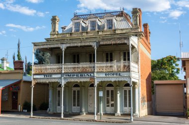 Castlemaine, Victoria, Avustralya - 1 Mart 2017. Castlemaine 'deki Imperial Otel' de tarihi bir bina..