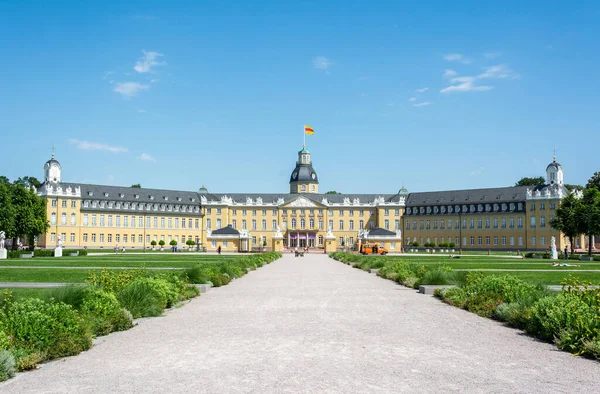 Karlsruhe Germany June 2016 Exterior View Karlsruhe Palace Currently Housing — Stock Photo, Image