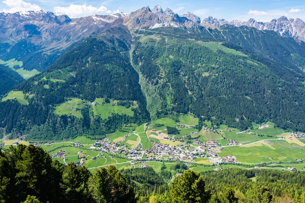 Avusturya Nın Tirol Kentindeki Neustift Stubaital Köyüne Bak — Stok fotoğraf