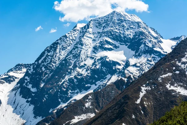 奥地利蒂罗尔Stubai阿尔卑斯山中的哈巴伊山脉 277米 — 图库照片
