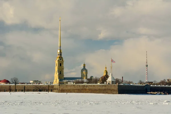 Exterior View Peter Paul Fortress Cathedral Petersburg Russia Frozen Neva — Stock Photo, Image