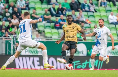 Budapest, Hungary - May 4, 2022. Ferencvaros midfielder Anderson Esiti in action during Hungarian OTP Bank Liga Gameweek 31 match Ferencvaros vs Zalaegerszegi (5-3).