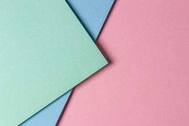 Soyut yaratıcı geometrik pastel pembe, açık yeşil ve mavi arkaplan kopya alanı