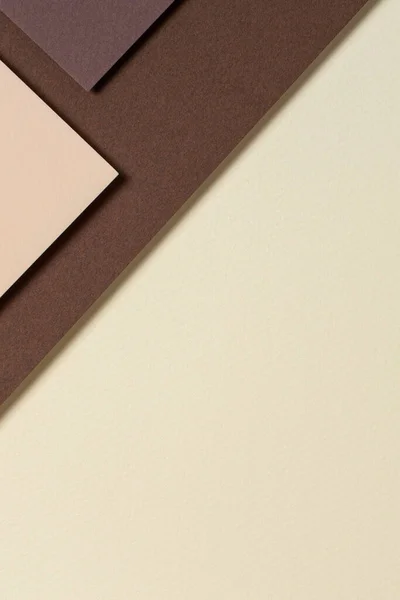 Papeles de color abstractos geometría composición fondo con tonos beige y marrón —  Fotos de Stock