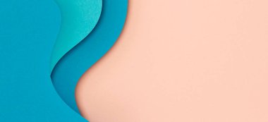 Soyut renk kağıtları geometri düz kompozisyon arka planı mavi renkli eğri çizgiler ve pastel pembe arkaplan şekilleri ile