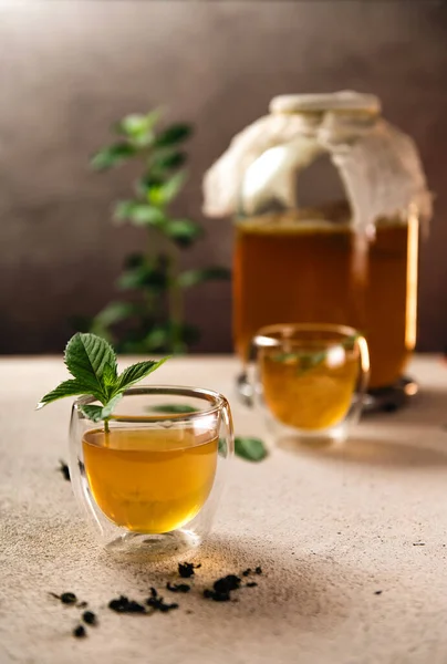 Drink Tea Mushrooms Kombucha Homemade Jar Refreshing Drink Glass Cups — Stock Photo, Image