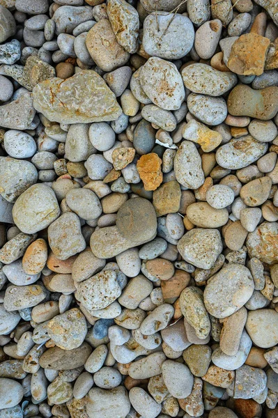 Rubble Beach Widok Góry Wzorzec Oceanu Wielokolorowe Skaliste Oceanicznej Plaży — Zdjęcie stockowe