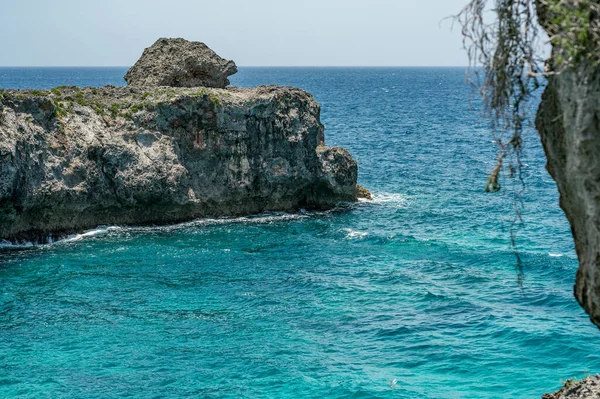 Bilden Visar Atlanten Med Stenig Kust Stranden Den Exotiska Innehåller — Stockfoto