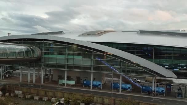 Dublino Irlanda Settembre 2021 Panoramica Dell Aeroporto Internazionale Dublino Tramonto — Video Stock