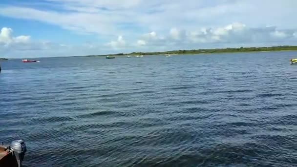 Kinvara Condado Galway Irlanda Septiembre 2021 Panorámica Bahía Desde Muelle — Vídeo de stock