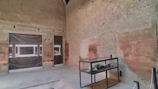 ポンペイ カンパニア イタリア 2021年10月14日 謎のヴィラのインテリア ポンペイの古代都市の壁の外に位置するローマの住居 — ストック動画