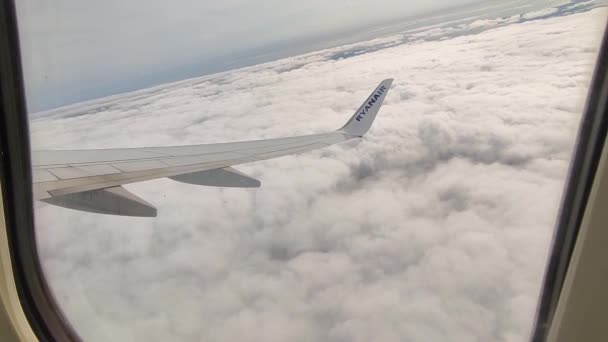 Dublin Ireland September 2021 Panorama Airplane Window Turn Clouds — Stock Video