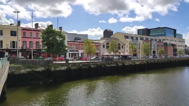 Cork Irlanda Setembro 2021 Visão Geral Rio Lee Partir Ponte — Vídeo de Stock