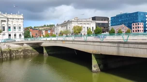 Корк Ирландия Сентября 2021 Года Обзор Моста Посвященного Чарльзу Стюарту — стоковое видео